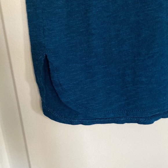 🛍️DONATED | Banana Republic | Blue Scoop Tank Beaded Neckline Small - Picture 4 of 10